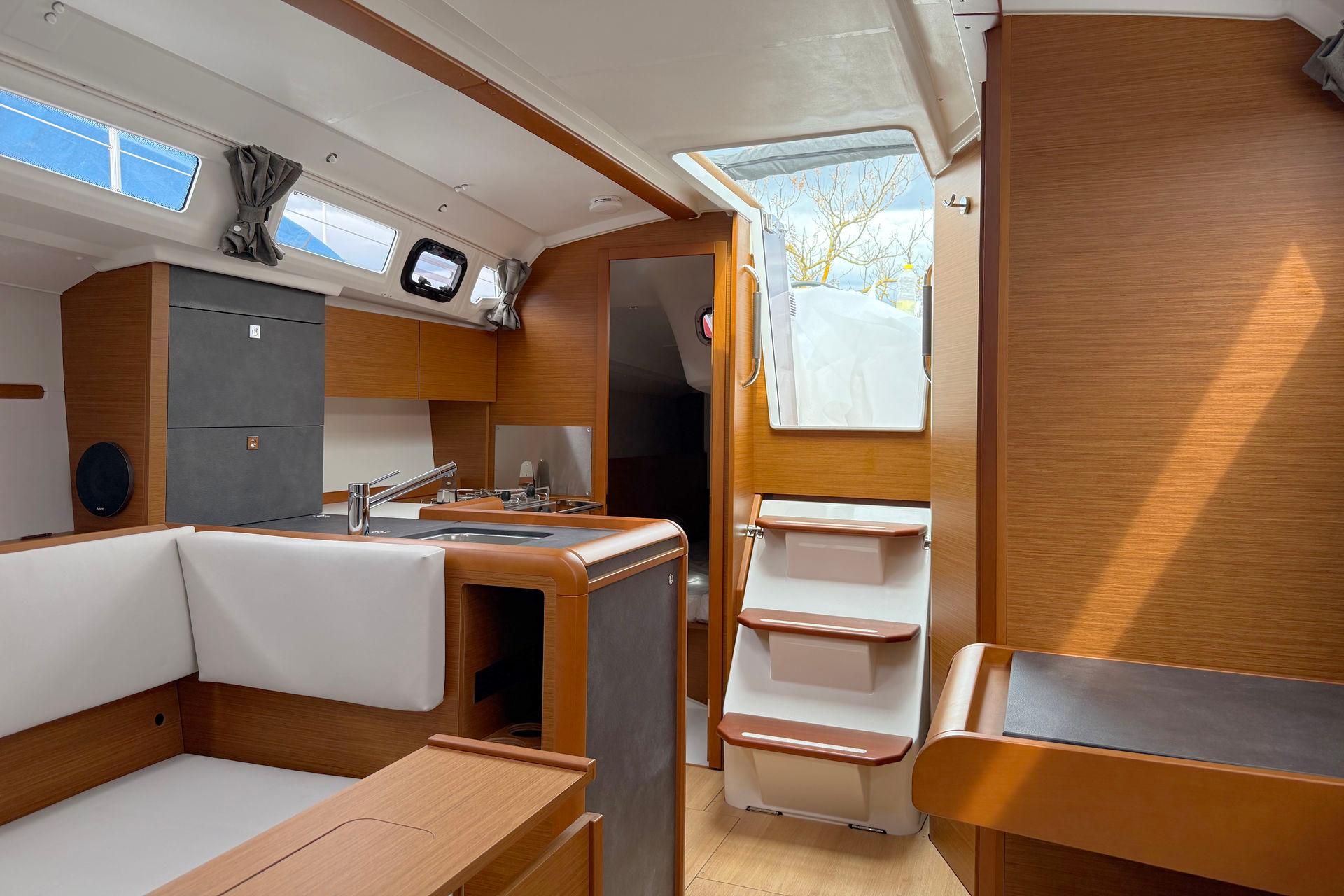 Sun Odyssey 349 - 2 cab., picture 20