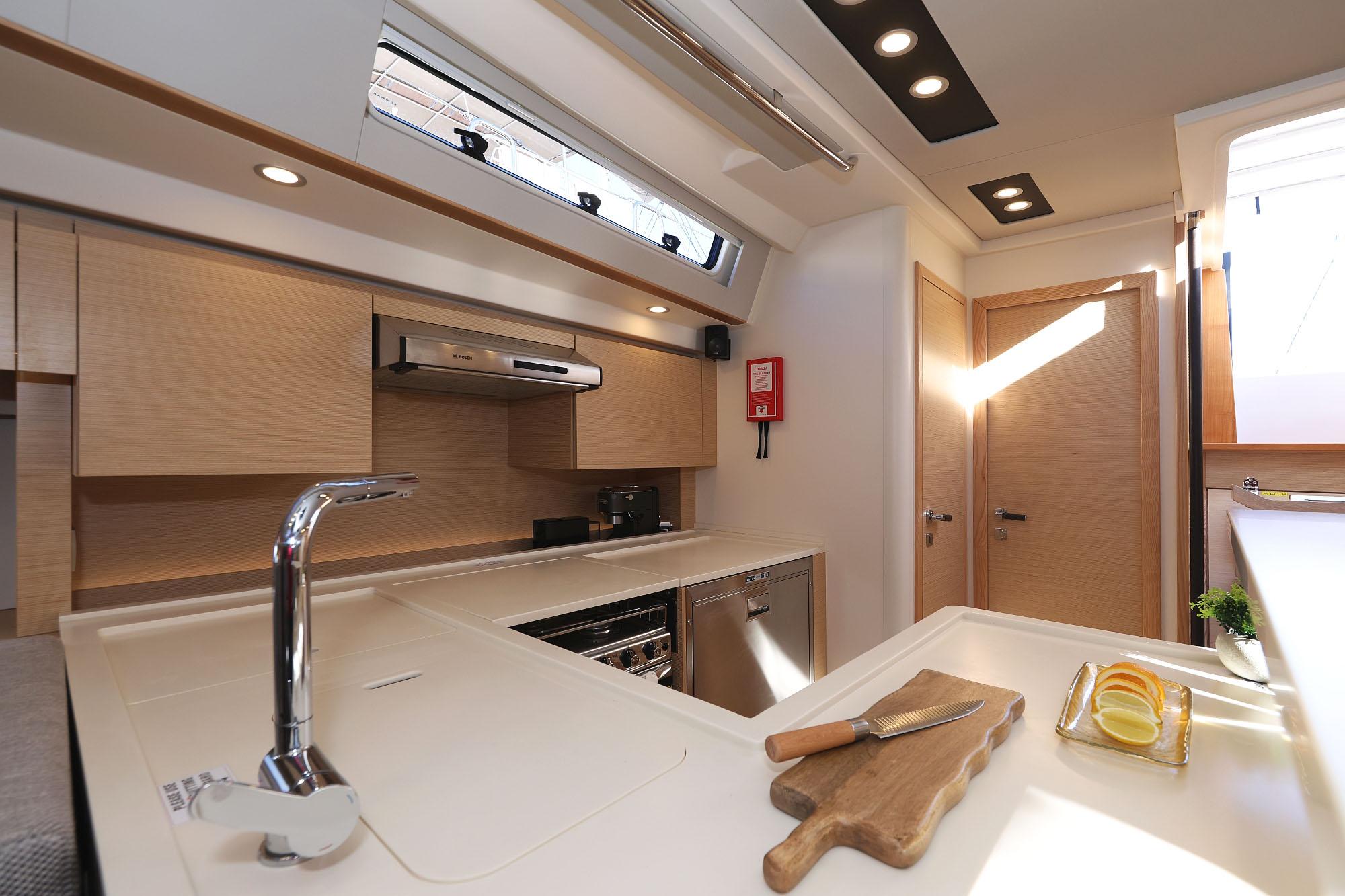 Hanse 588 - 5 + 1 cab., picture 24