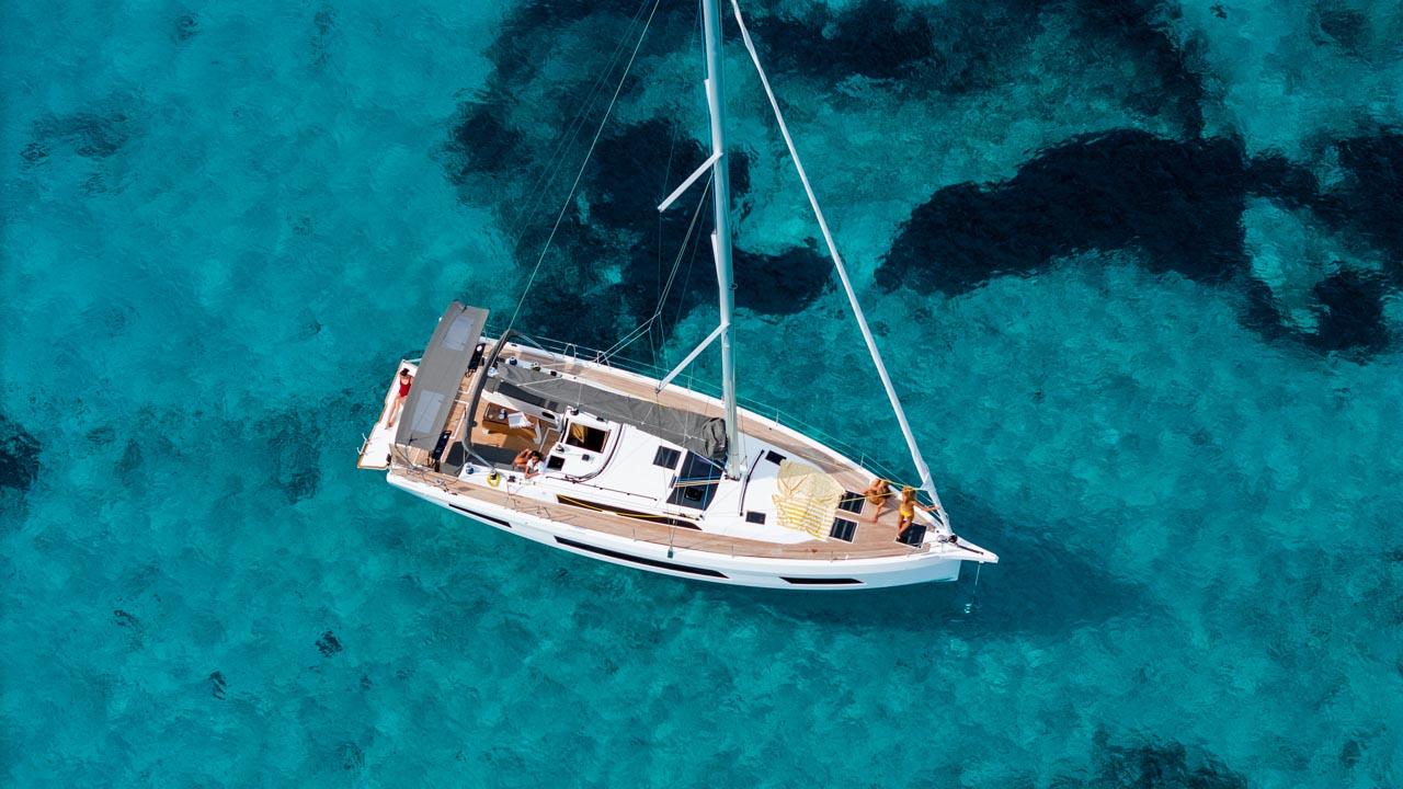 Dufour 44 - 4 cab, picture 4