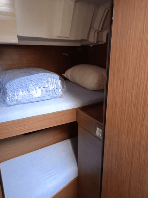 Oceanis 46.1, picture 9