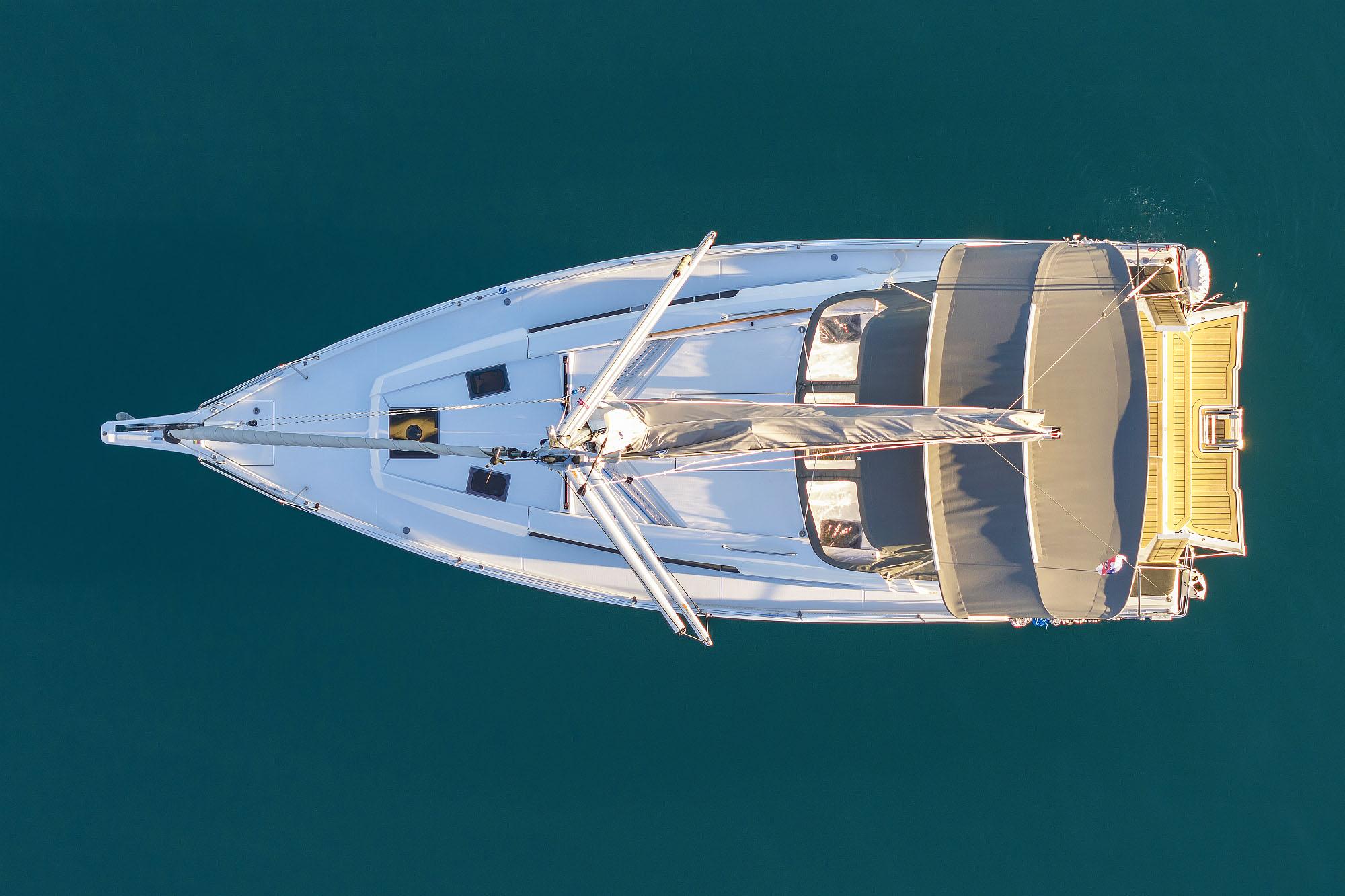 Hanse 360, picture 6