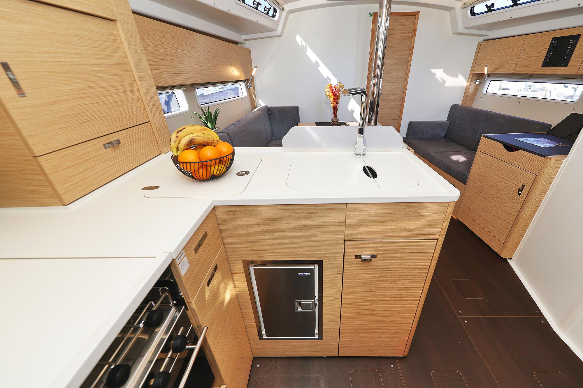 Hanse 360, picture 7