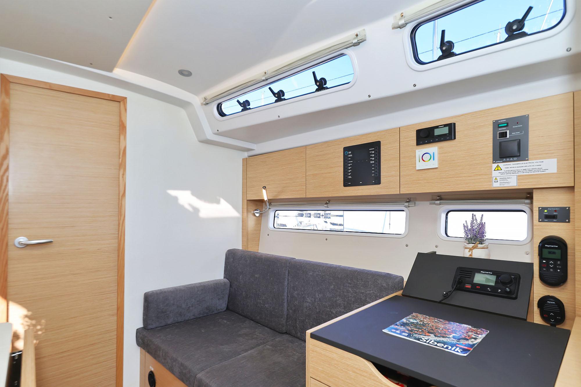 Hanse 360, picture 11