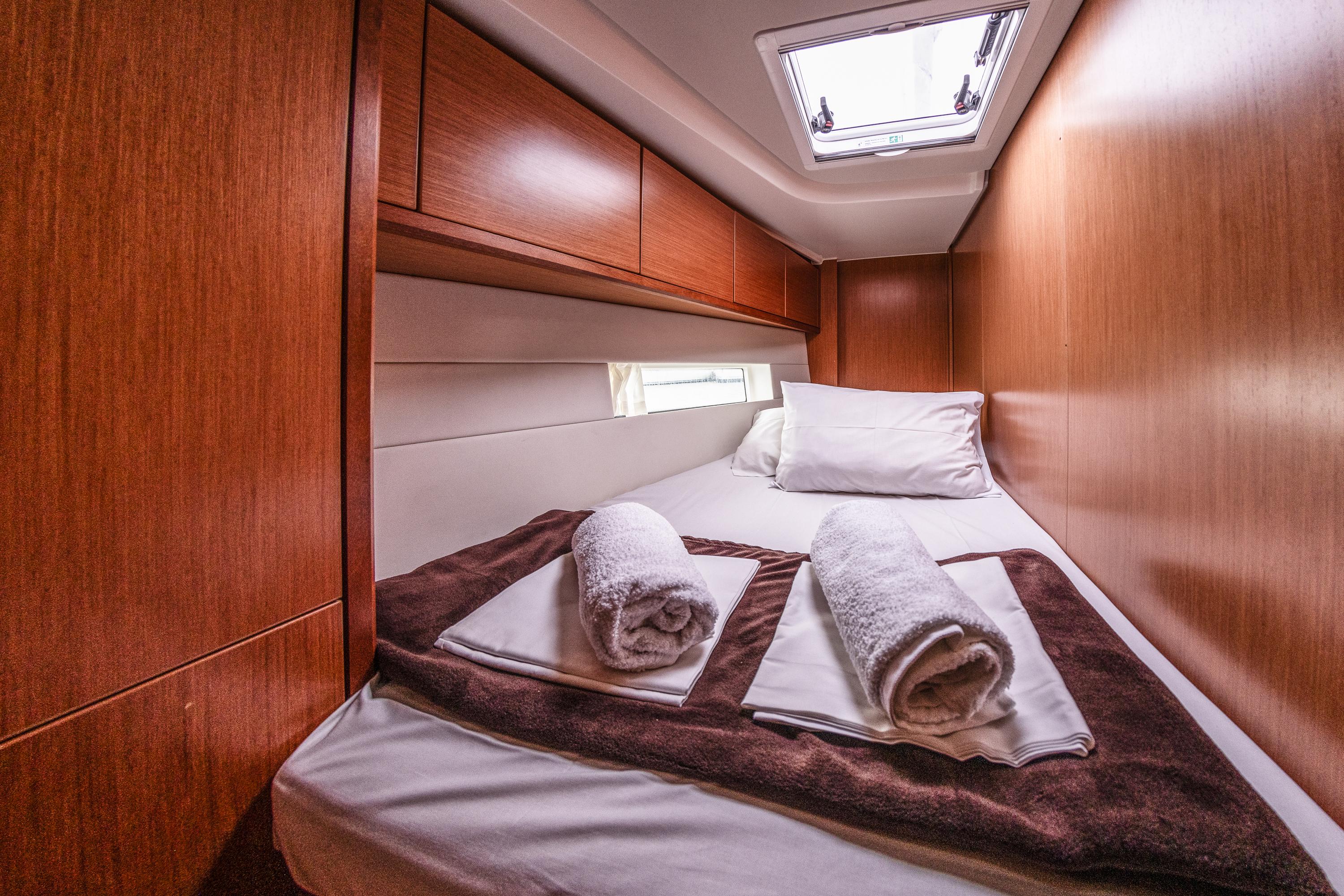 Bavaria C45 - 5 cab., picture 18