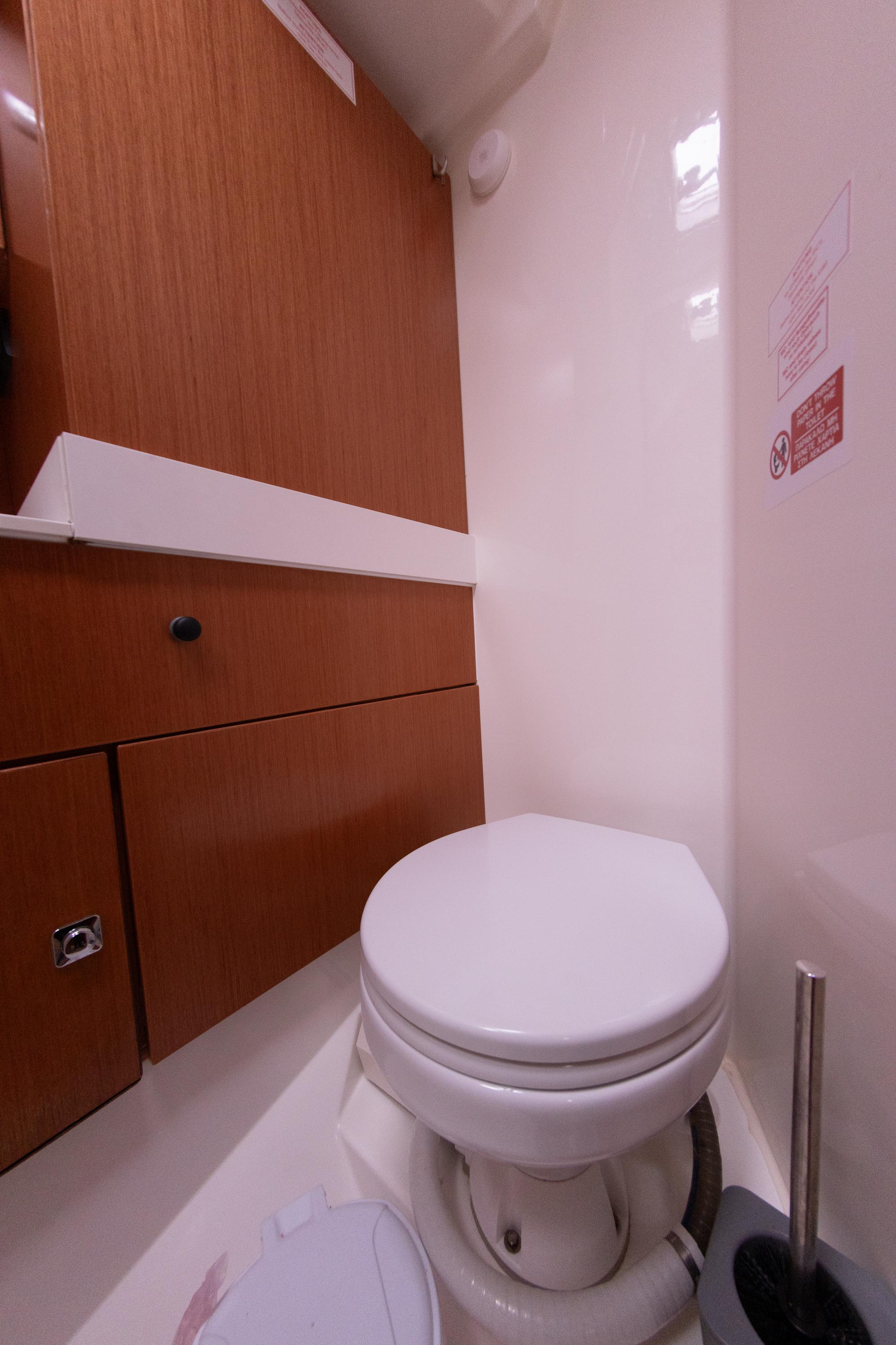 Bavaria C45 - 5 cab., picture 24