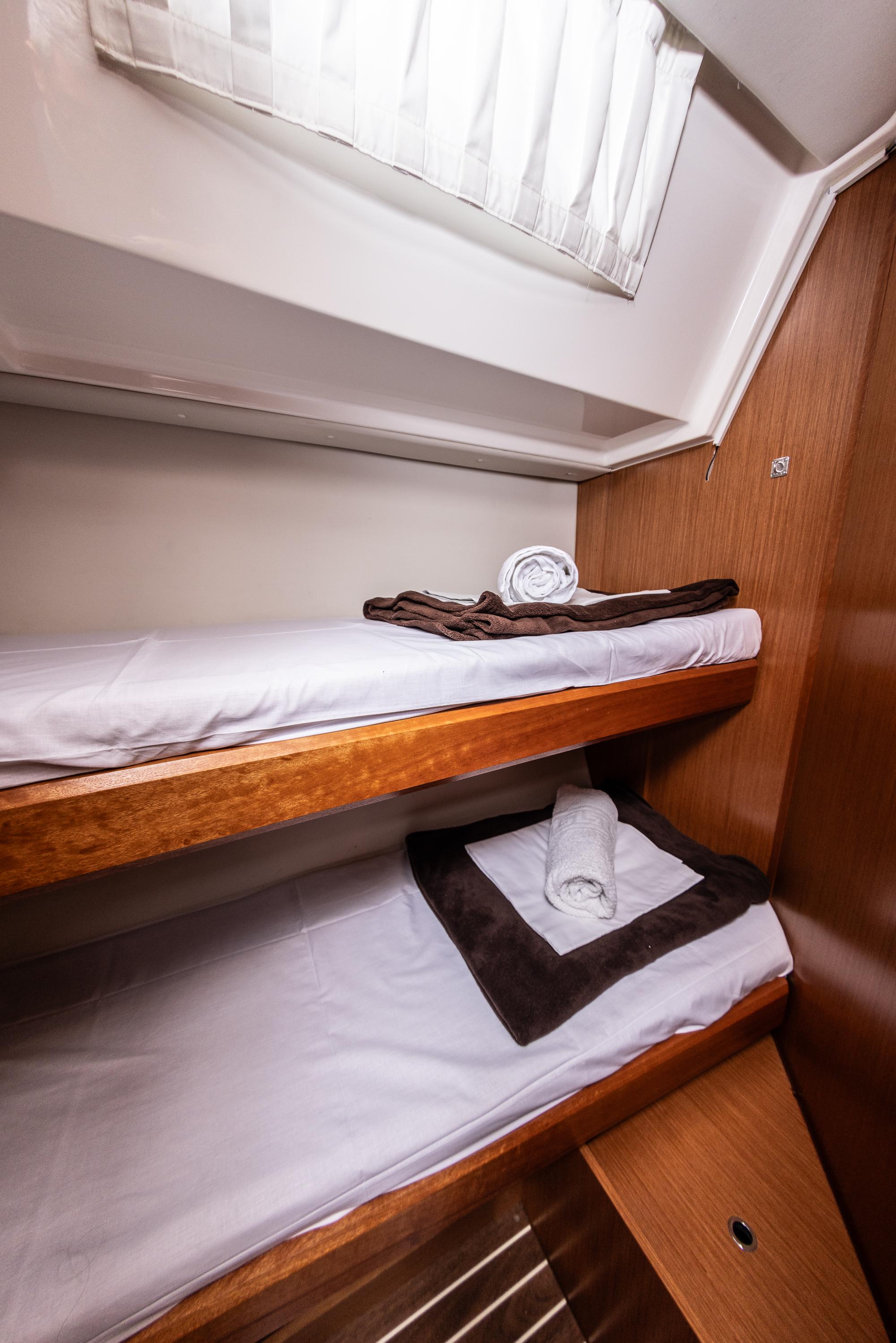 Bavaria C45 - 5 cab., picture 21