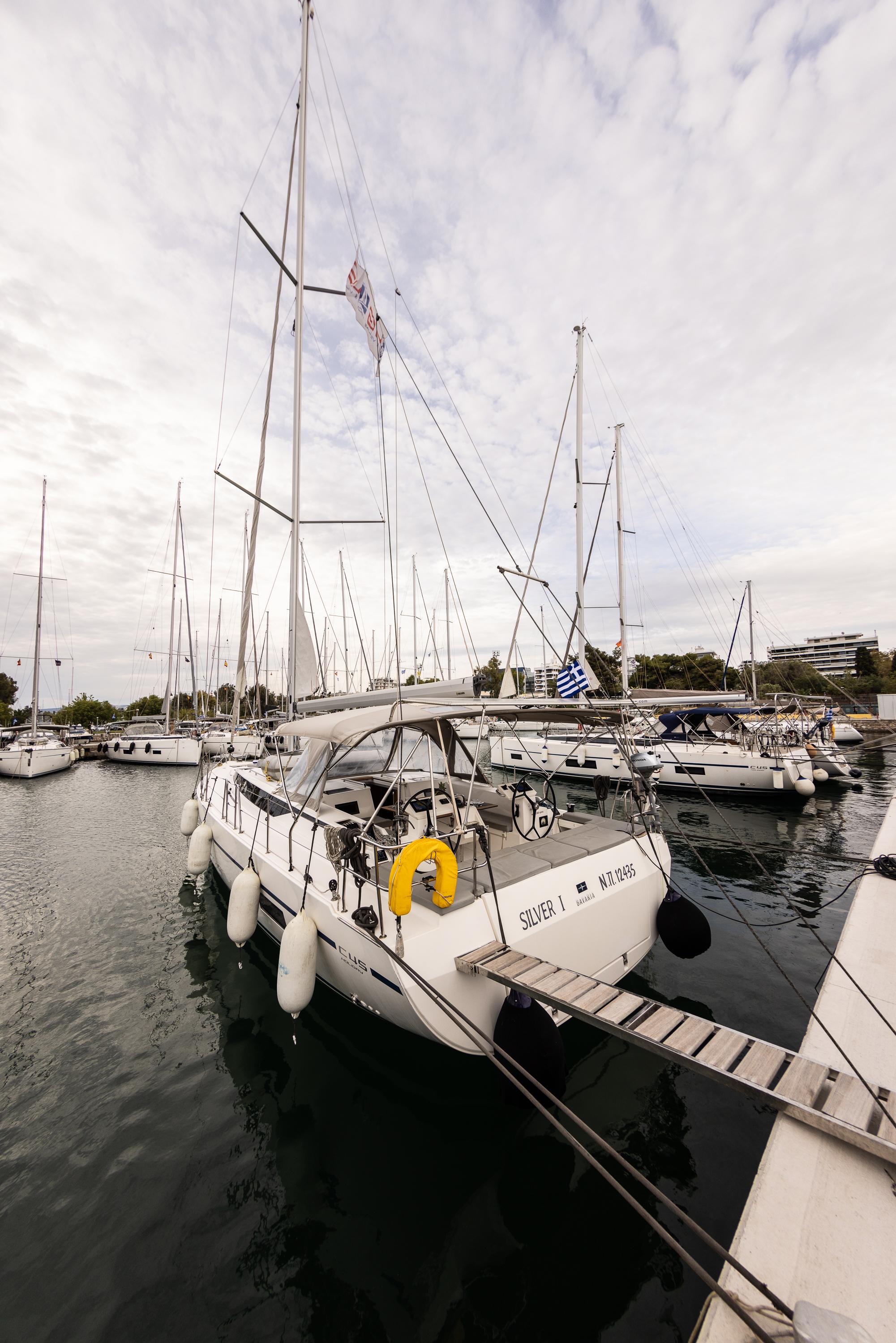 Bavaria C45 - 5 cab., picture 1