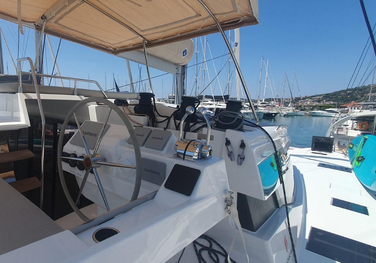 Fountaine Pajot Aura 51 - 5 + 1 cab., picture 6