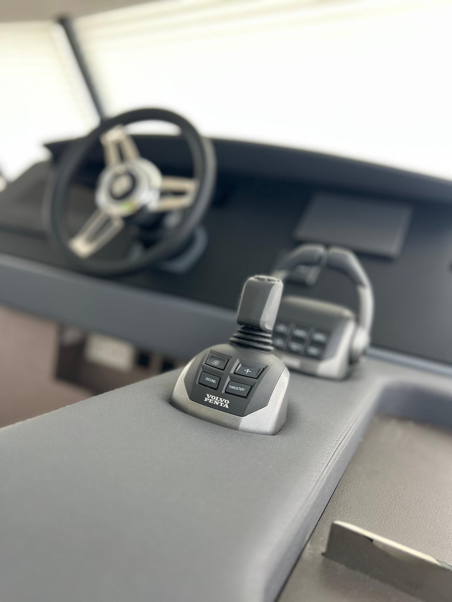 Fountaine Pajot MY6 - Mamma Mia, picture 13