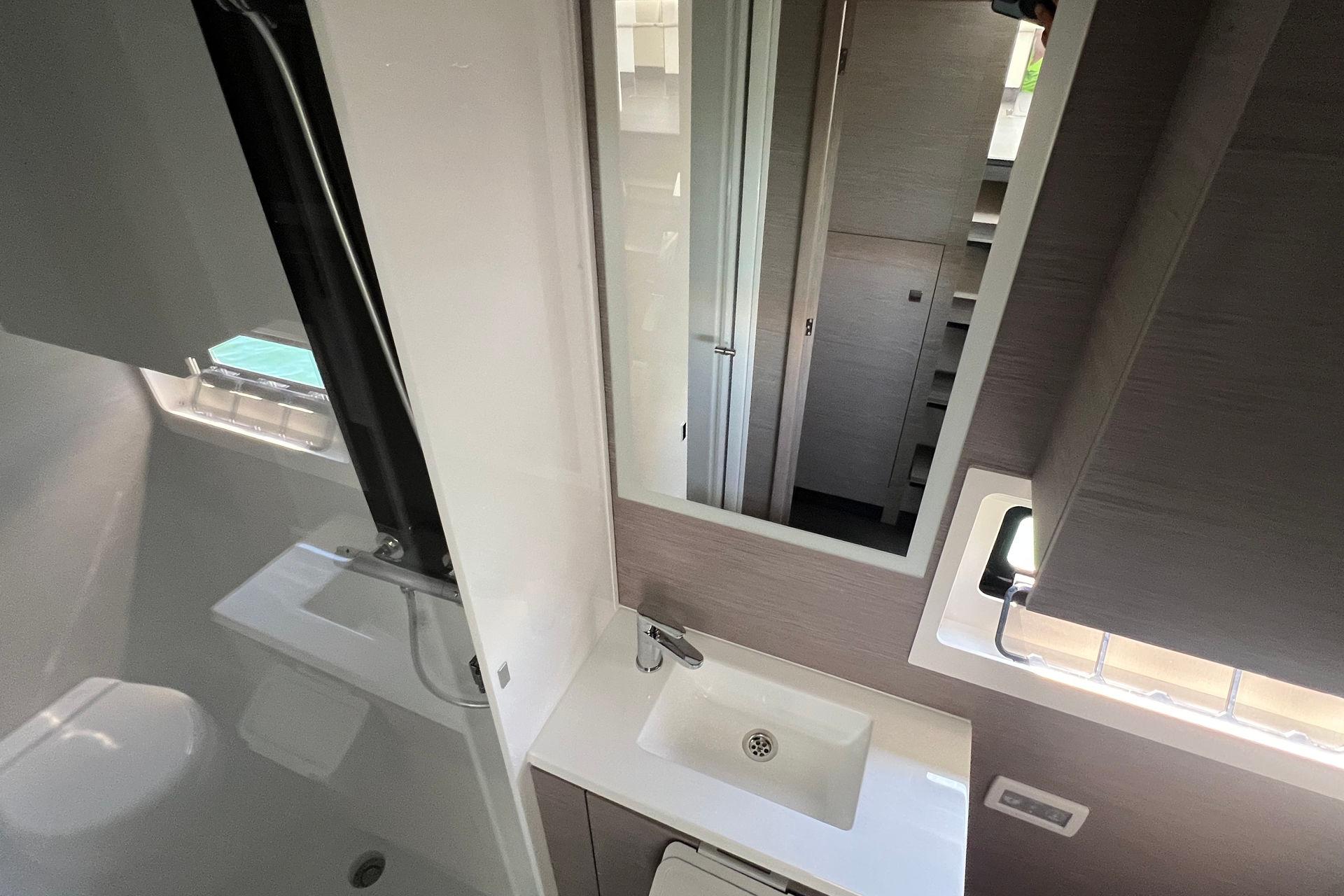 Fountaine Pajot MY6 - Mamma Mia, picture 27