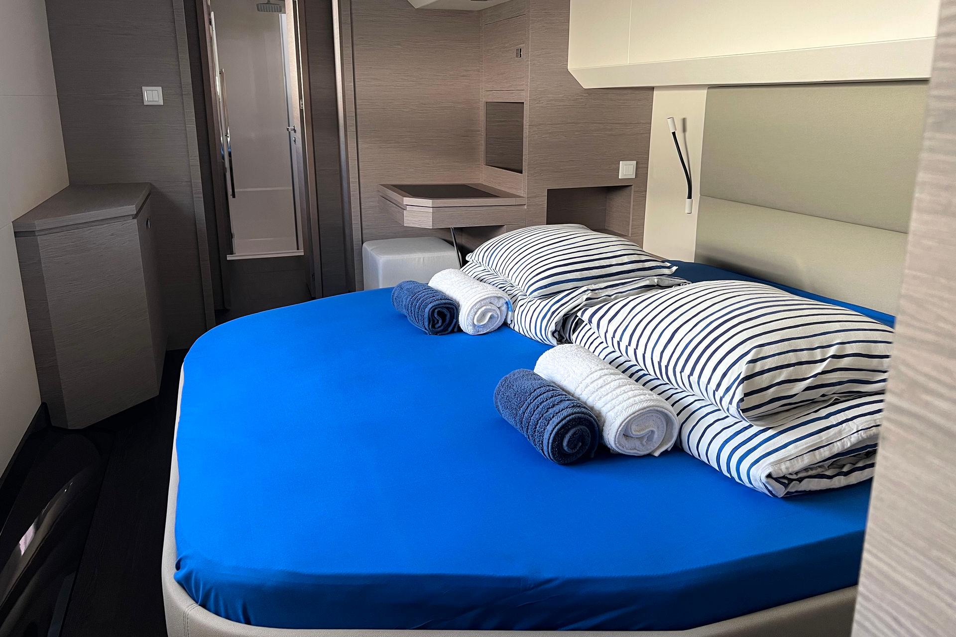 Fountaine Pajot MY6 - Mamma Mia, picture 15