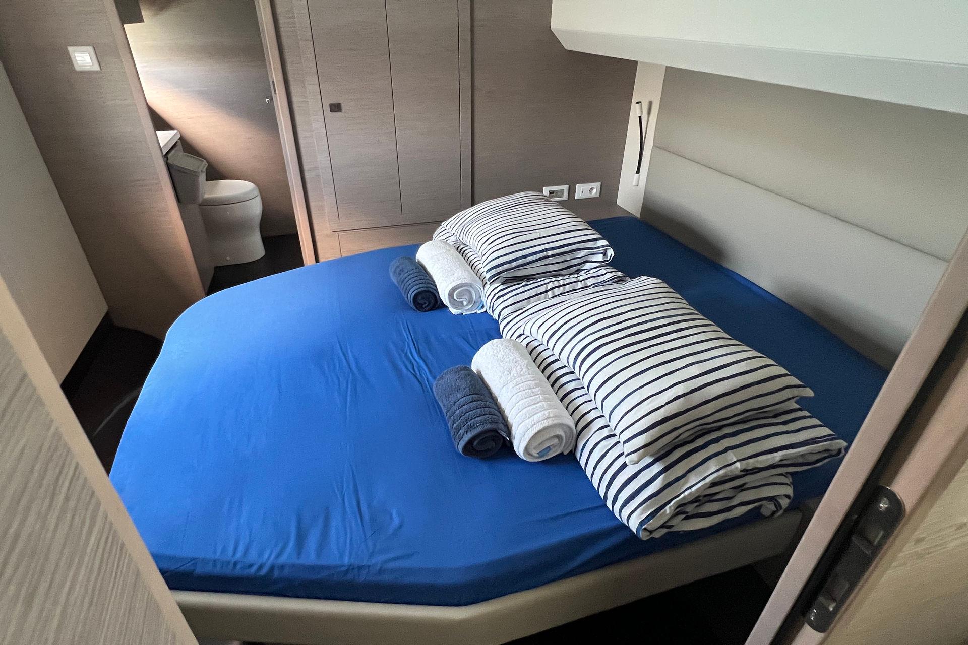 Fountaine Pajot MY6 - Mamma Mia, picture 17