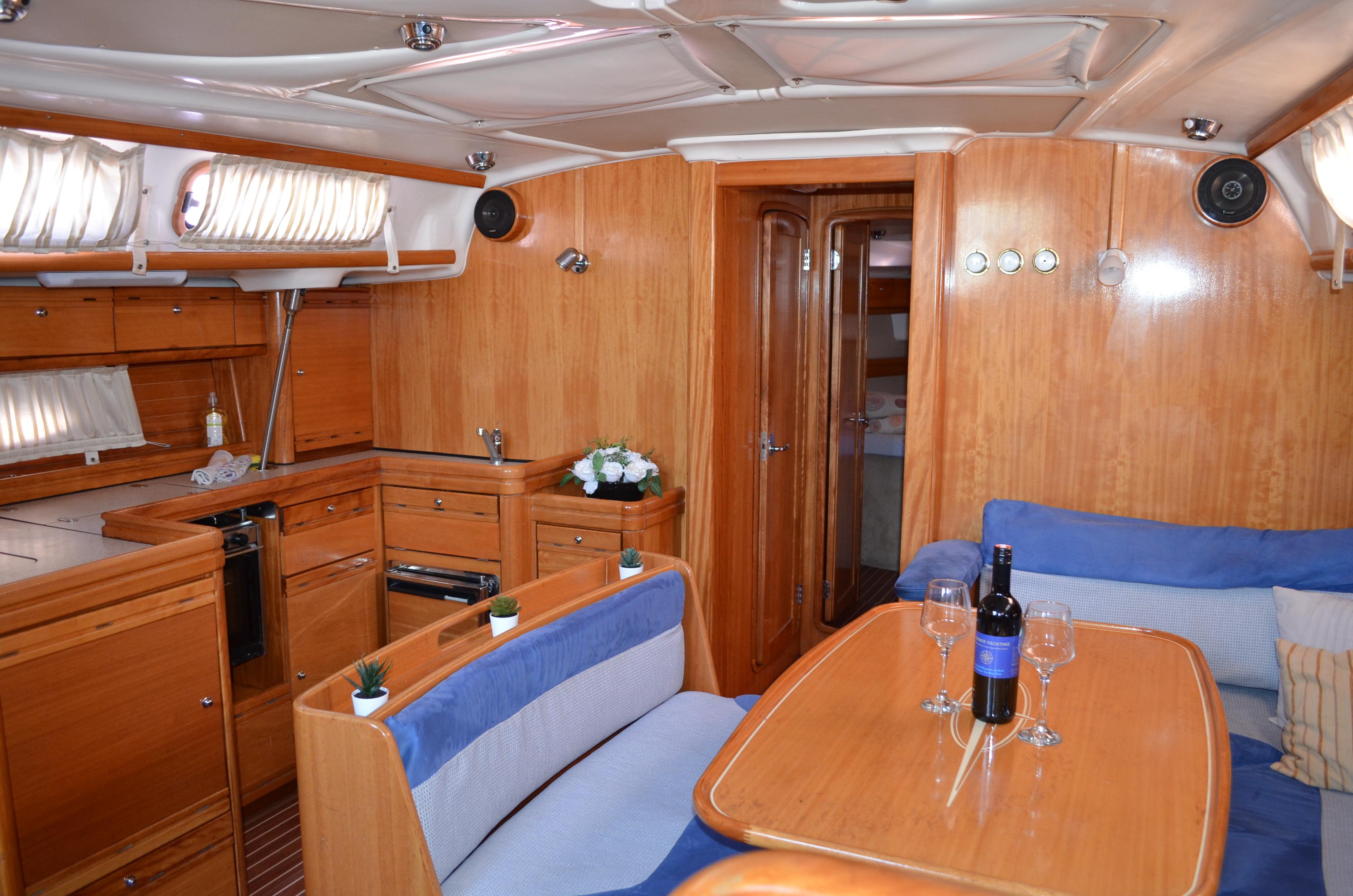 Bavaria 46 Cruiser, picture 5