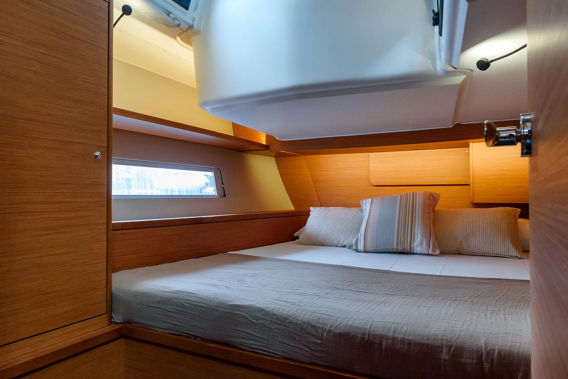 Dufour 470 - 5 + 1 cab., picture 15