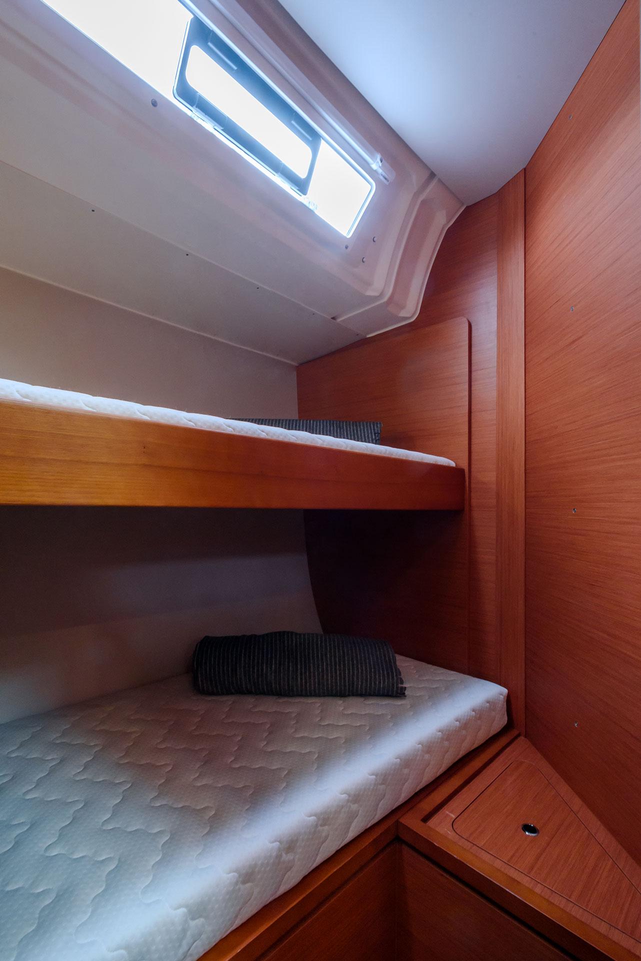 Dufour 470 - 5 + 1 cab., picture 16