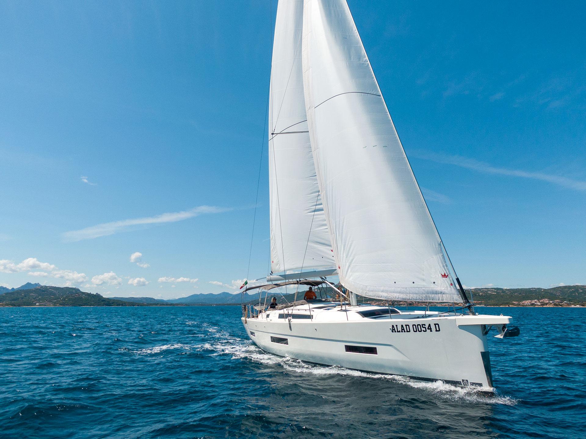 Dufour 530 - 5 + 1 cab., picture 4