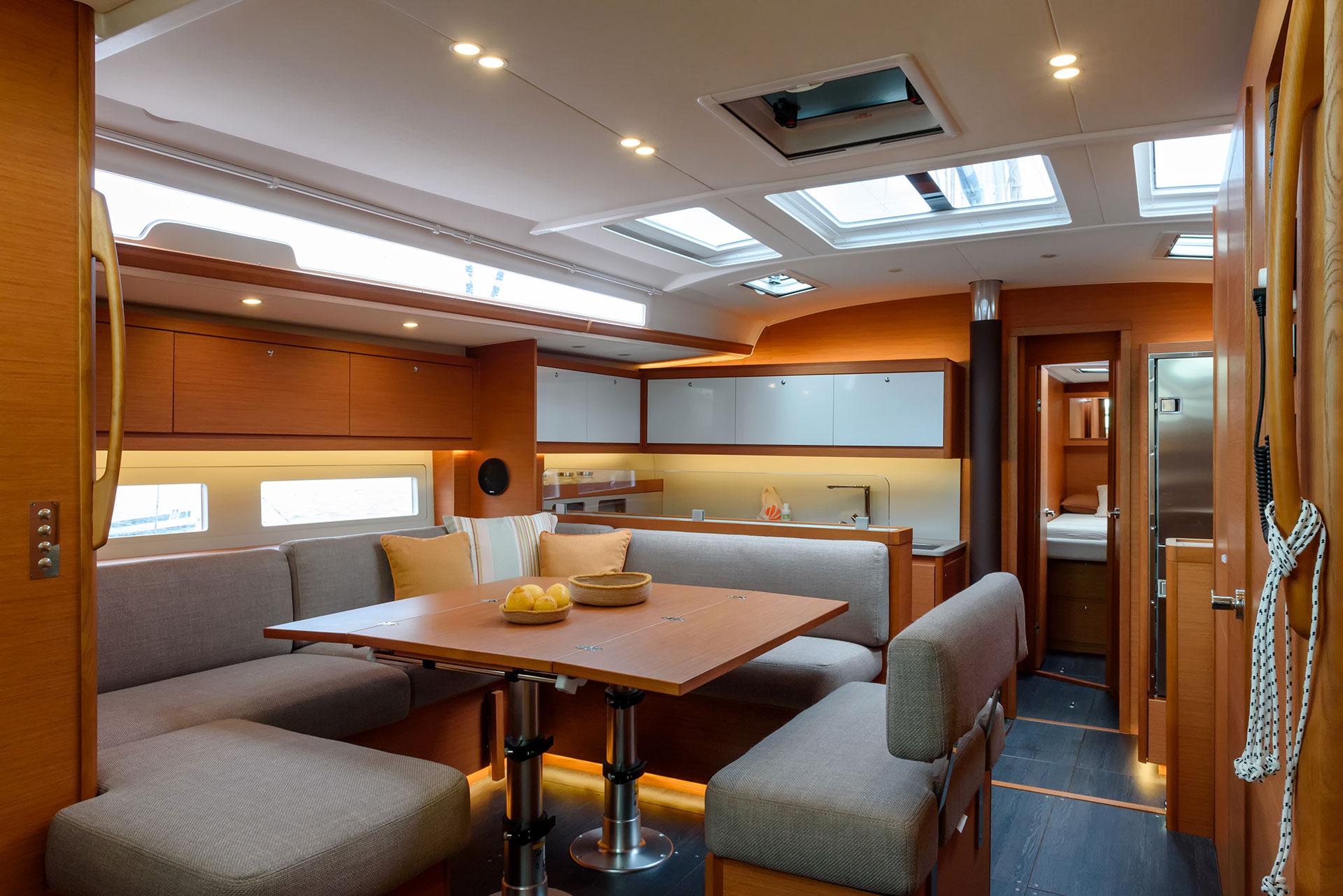 Dufour 530 - 5 + 1 cab., picture 6