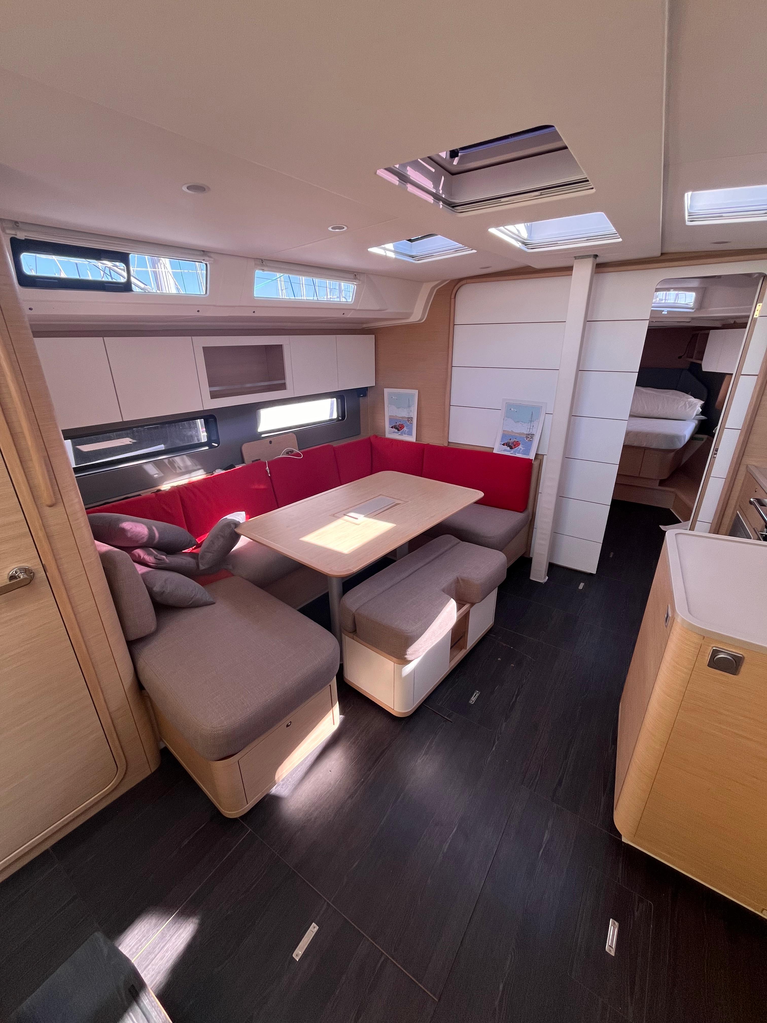 Dufour 41 - 3 cab., picture 6