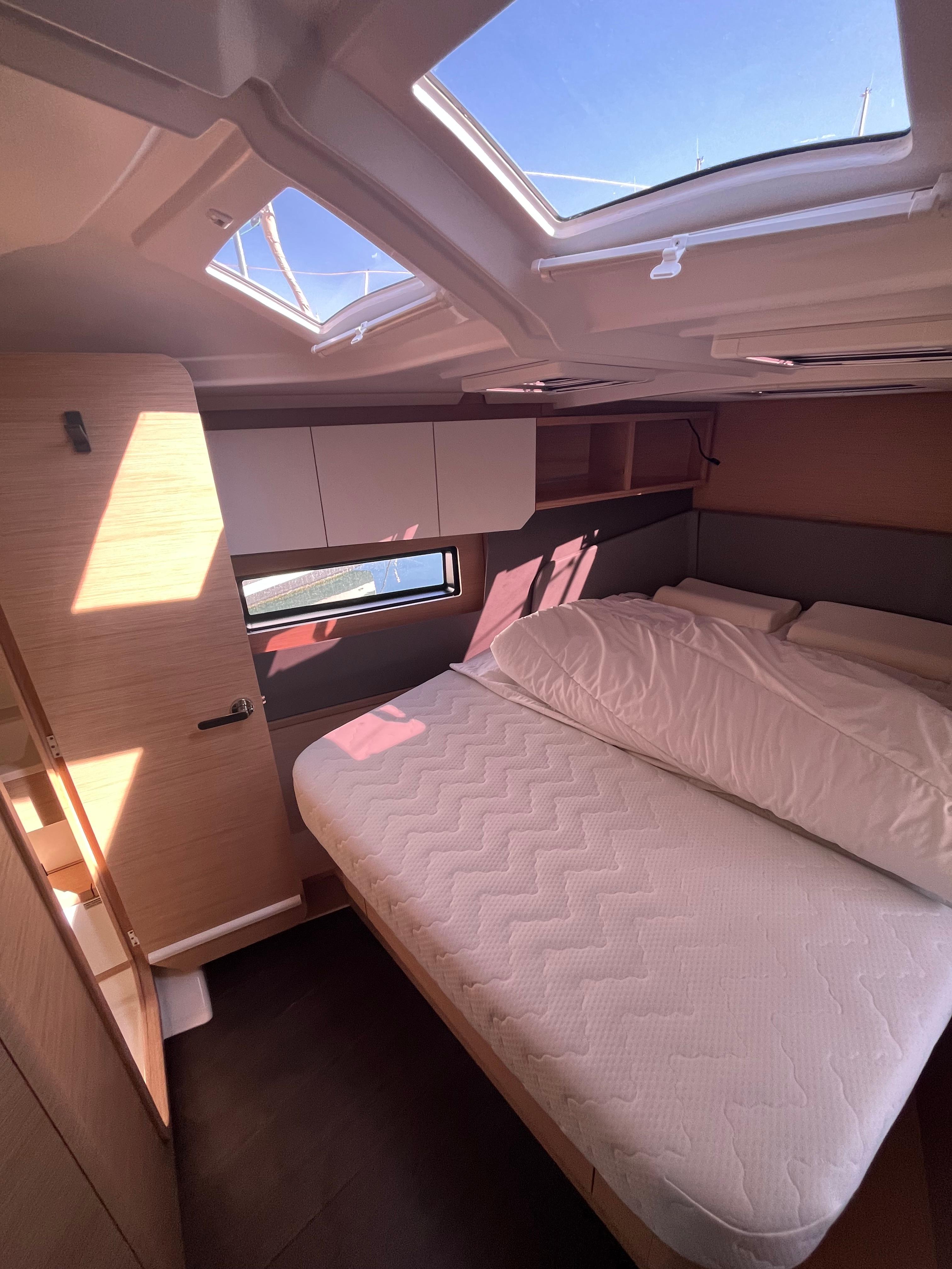 Dufour 41 - 3 cab., picture 7
