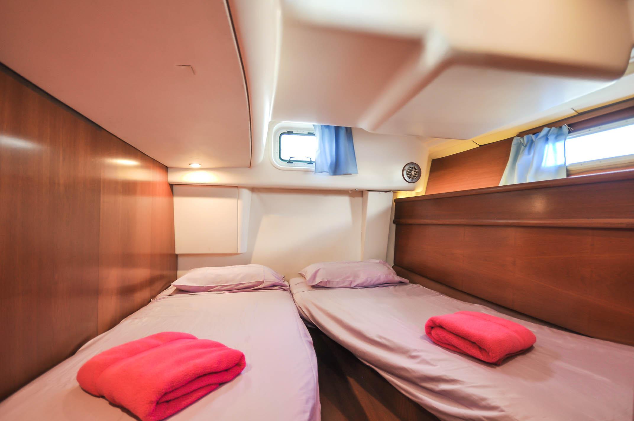 Sun Odyssey 54 DS - Windward Spirit, picture 6