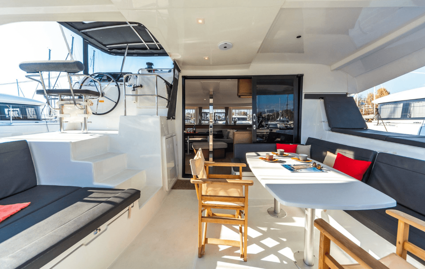 Lagoon 42 - 4 + 2 cab., picture 4