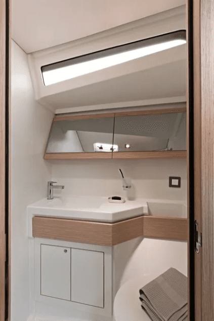 Oceanis 46.1, picture 7