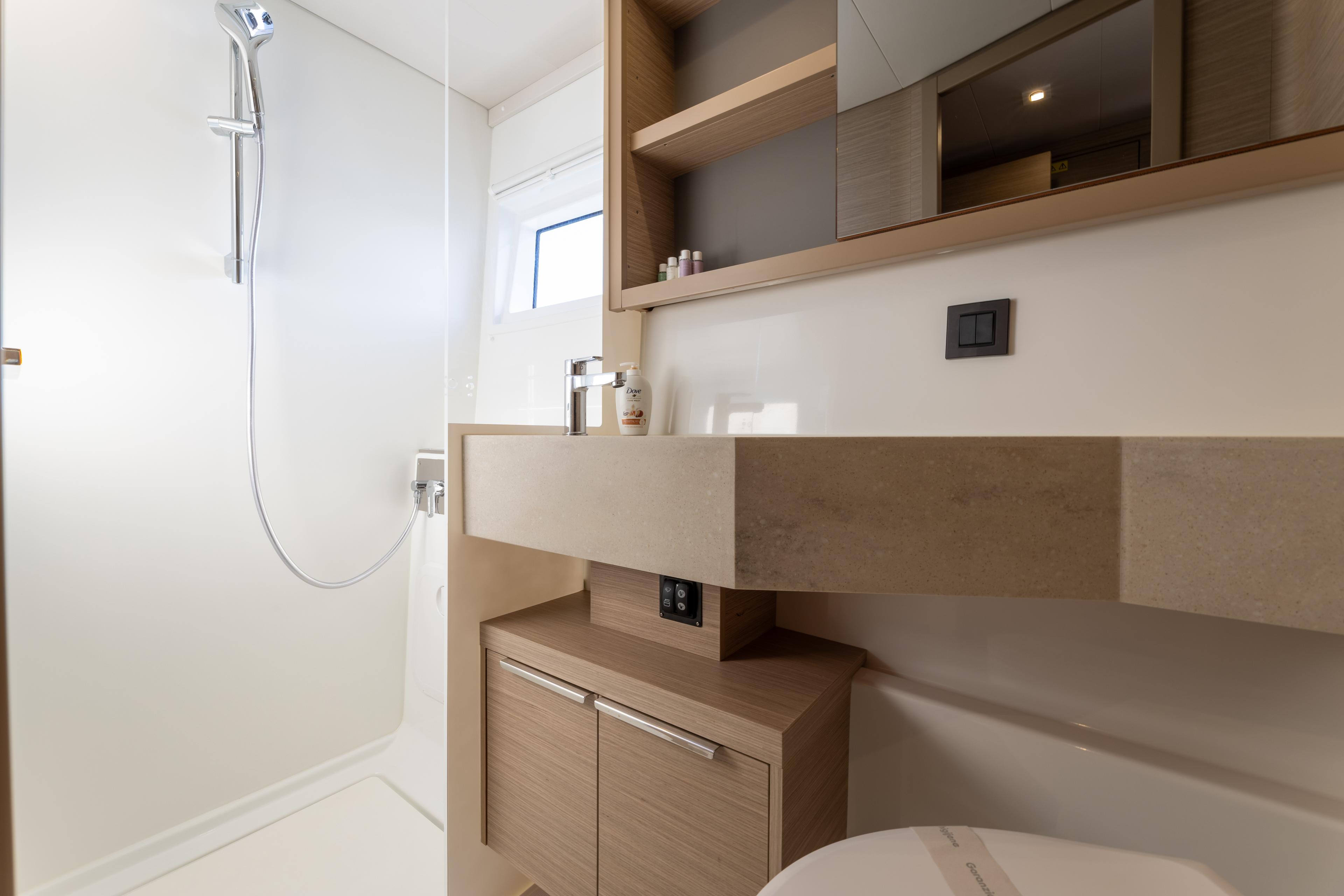 Lagoon 46 - 4 + 2 cab., picture 13