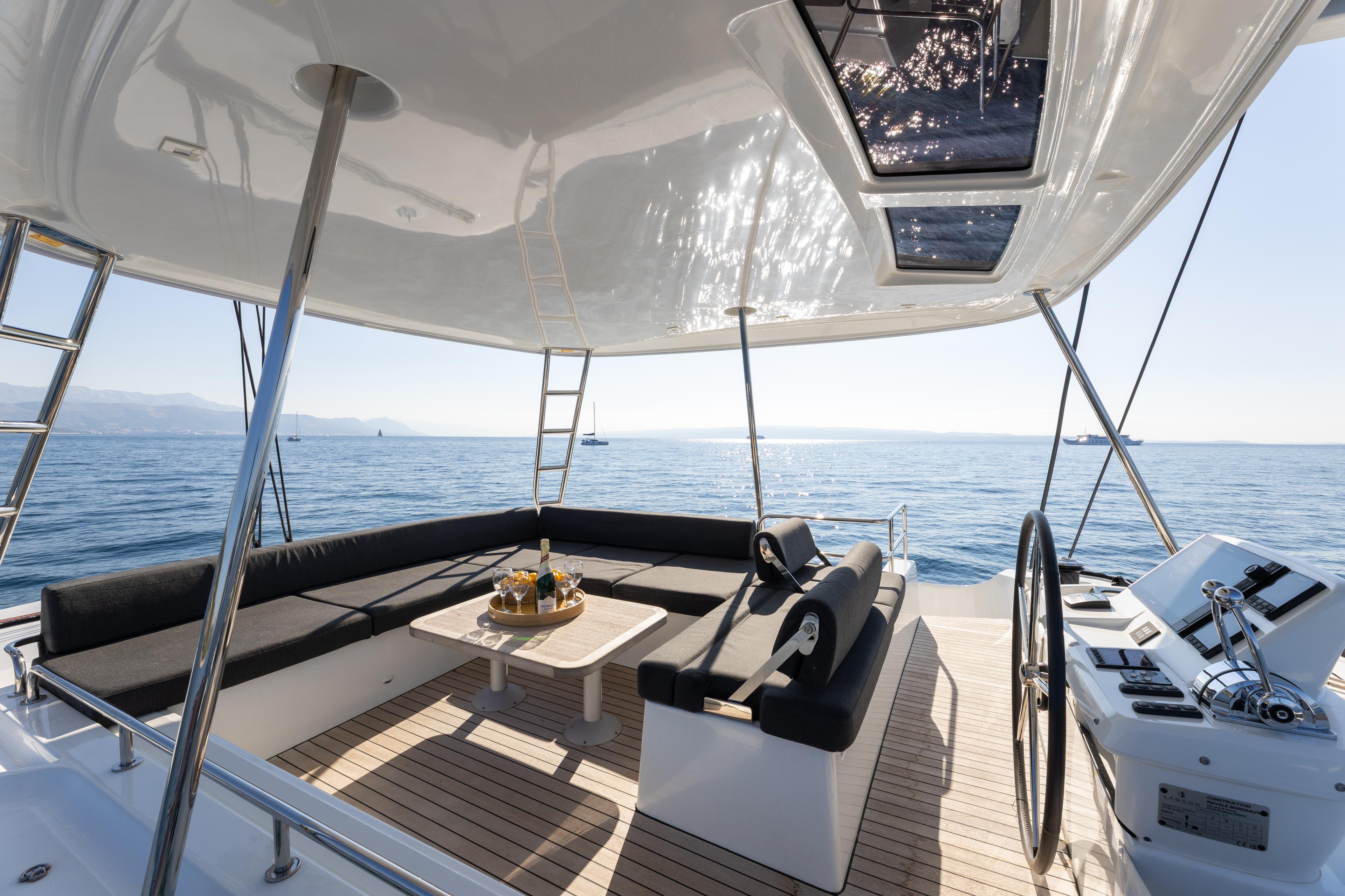 Lagoon 51 - 6 + 1 cab., picture 8