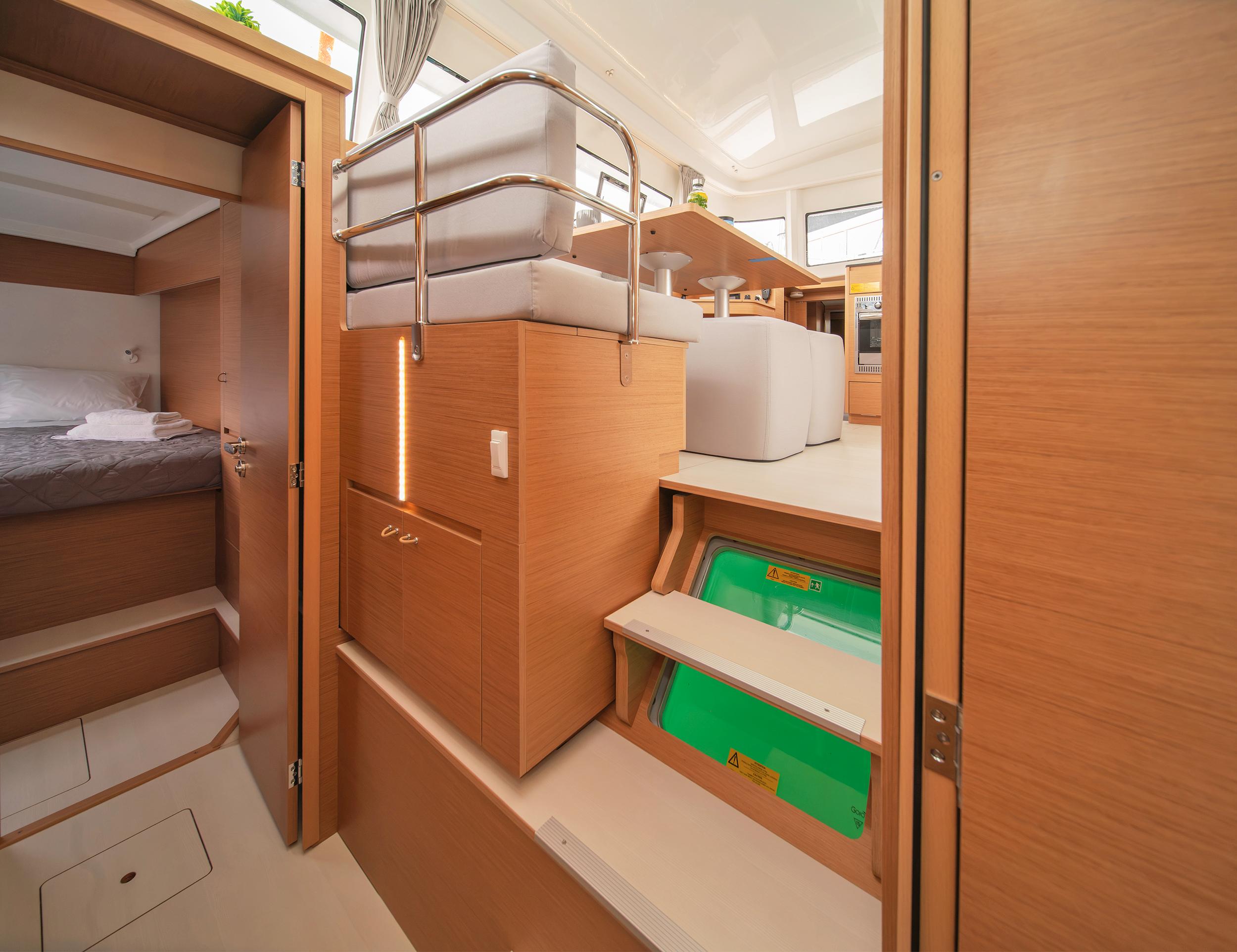 Excess 11 - 4 + 1 + 1 cab., picture 4