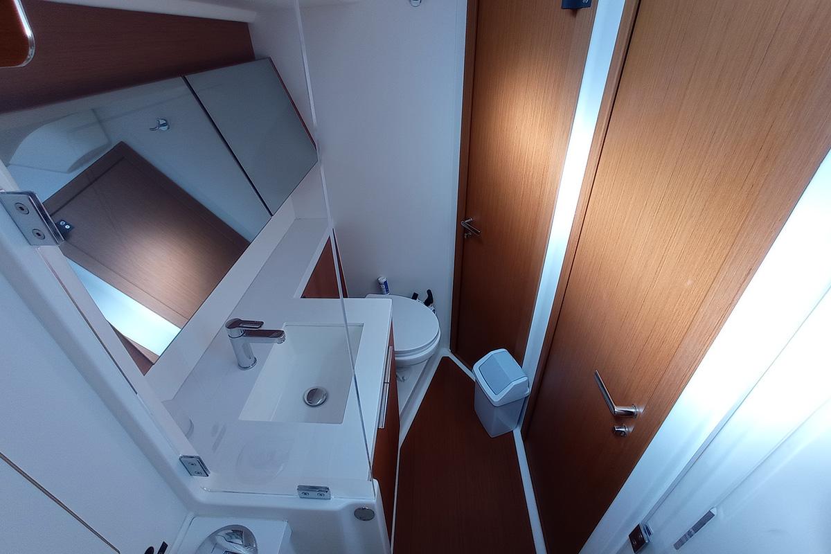 First 53 - 3 + 1 cab., picture 27