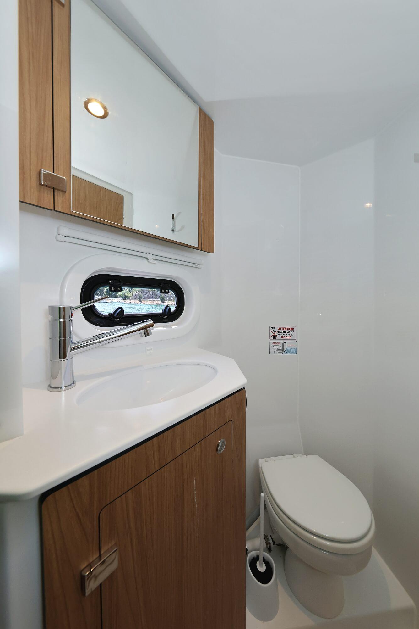 Bali 4.2 - 4 + 1 cab., picture 28