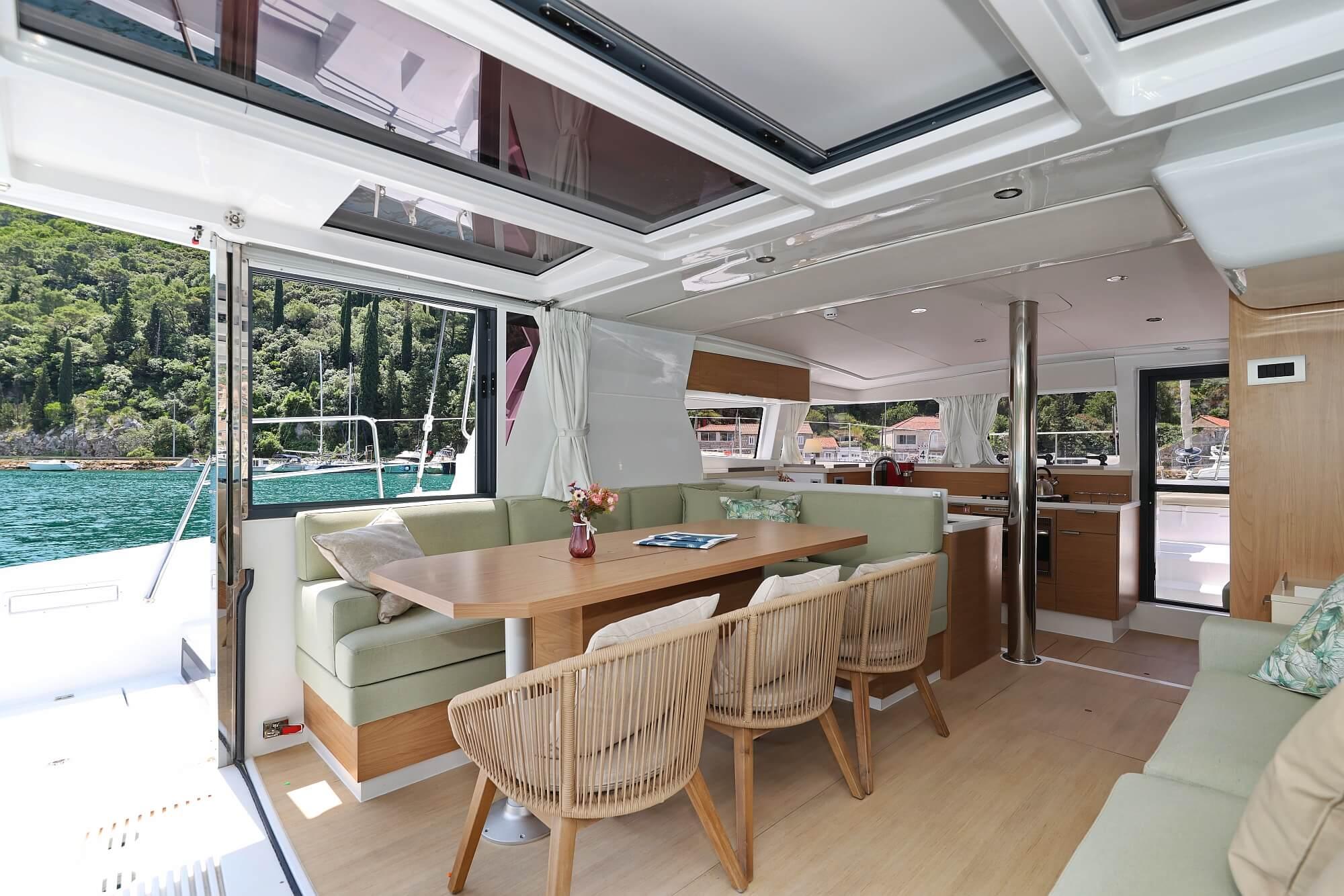 Bali 4.2 - 4 + 1 cab., picture 14