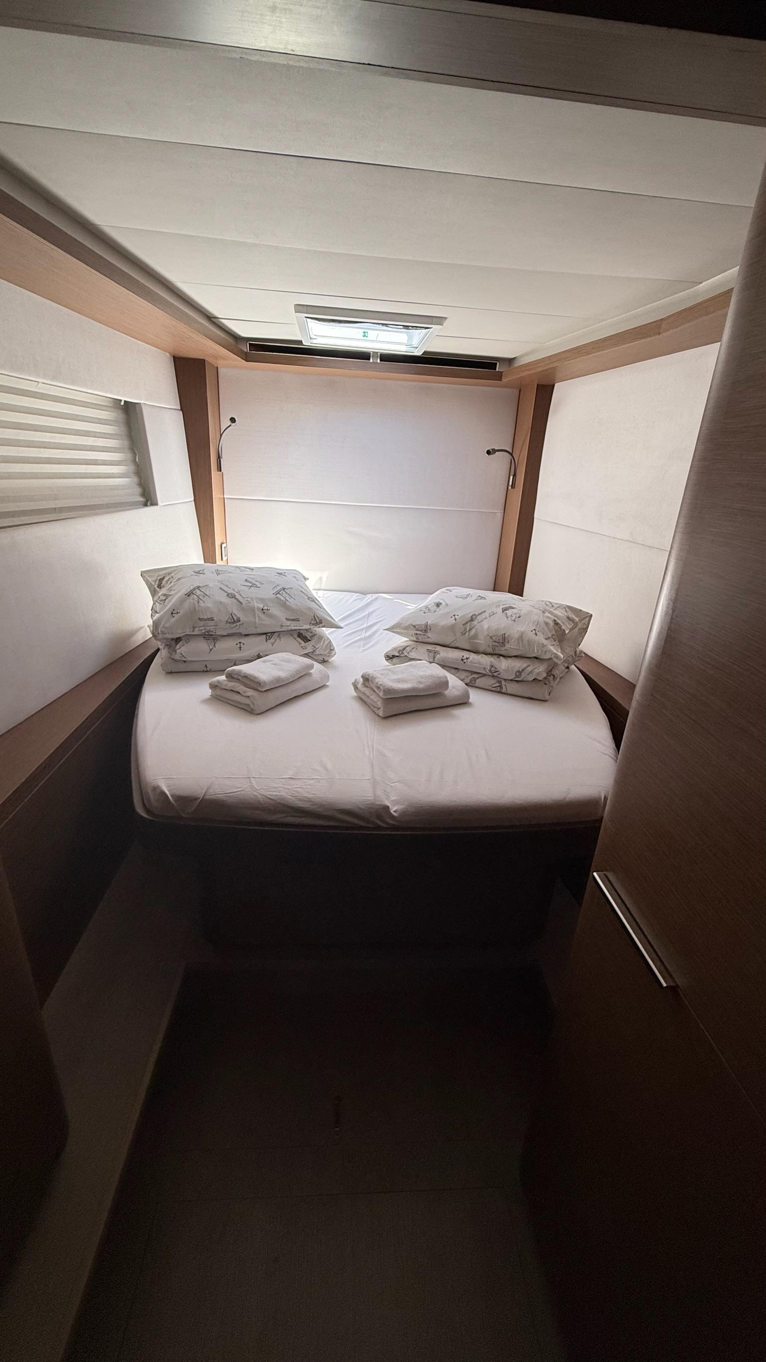 Lagoon 50, picture 31