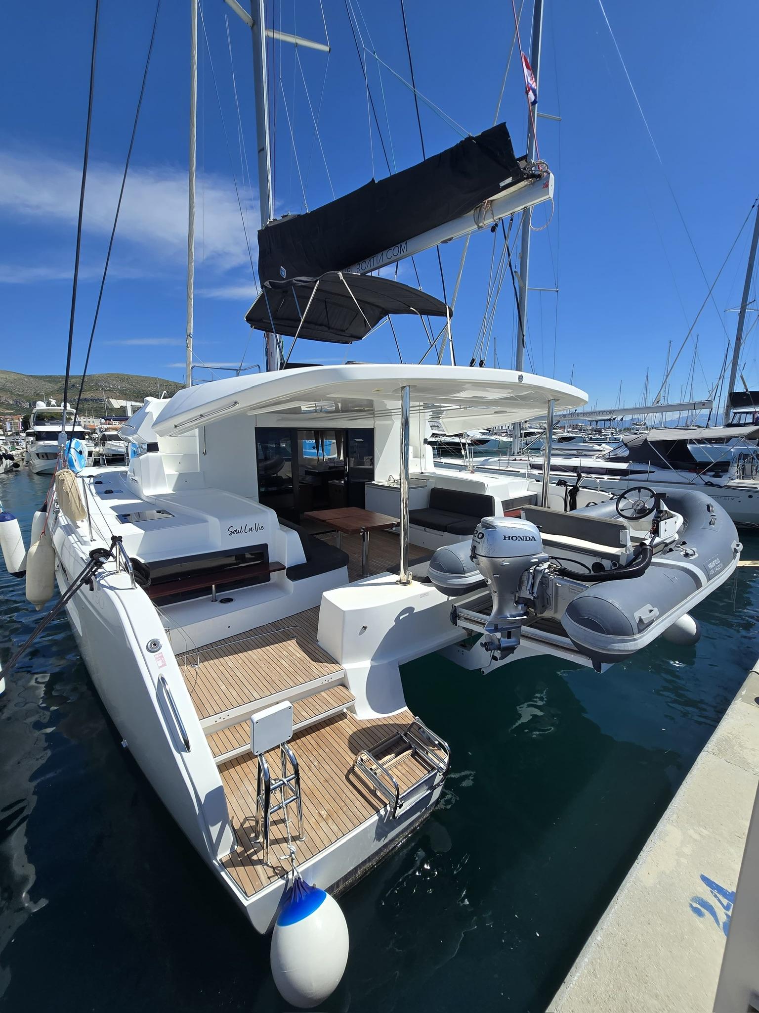 Lagoon 50, picture 4