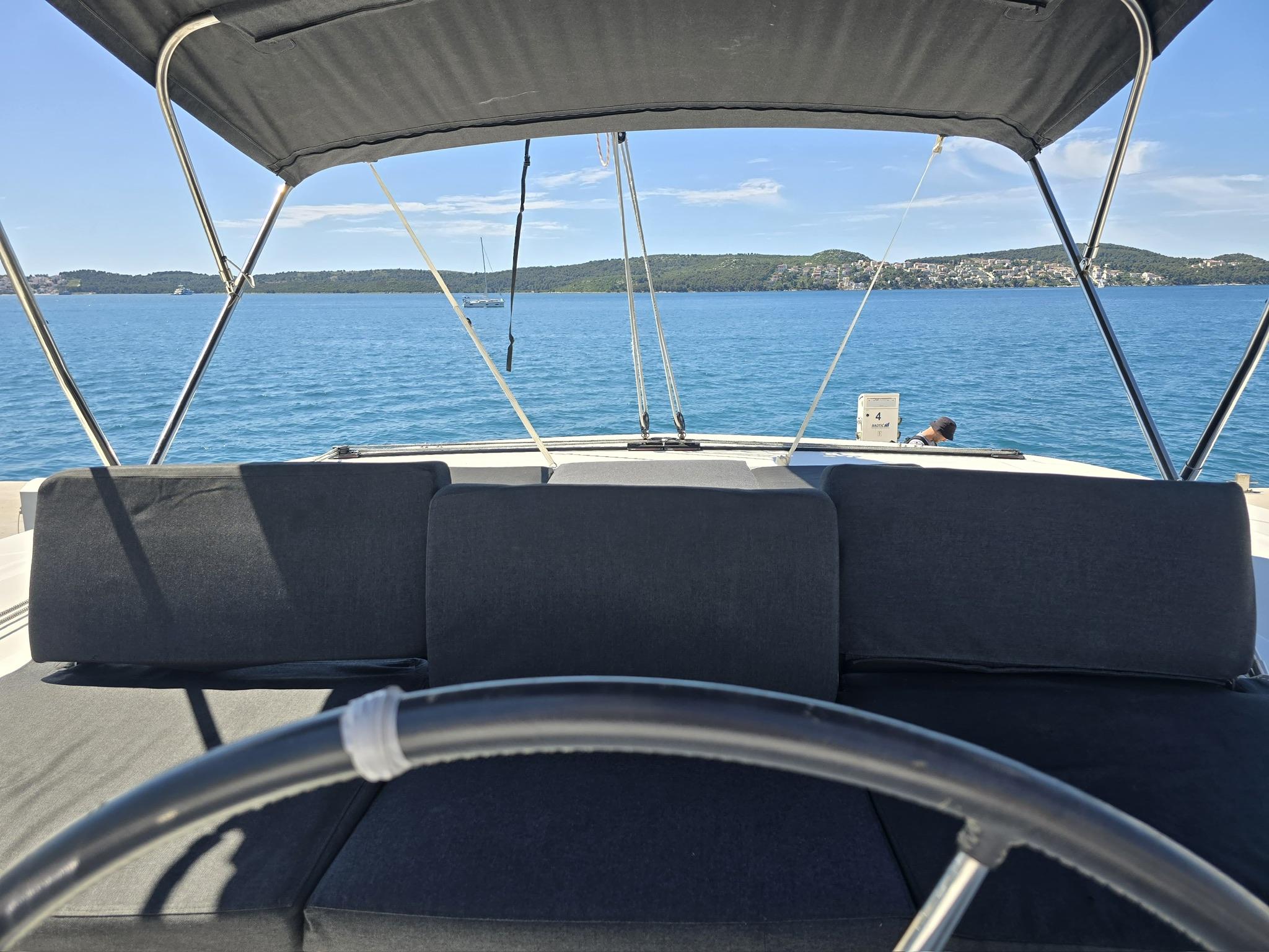 Lagoon 50, picture 8