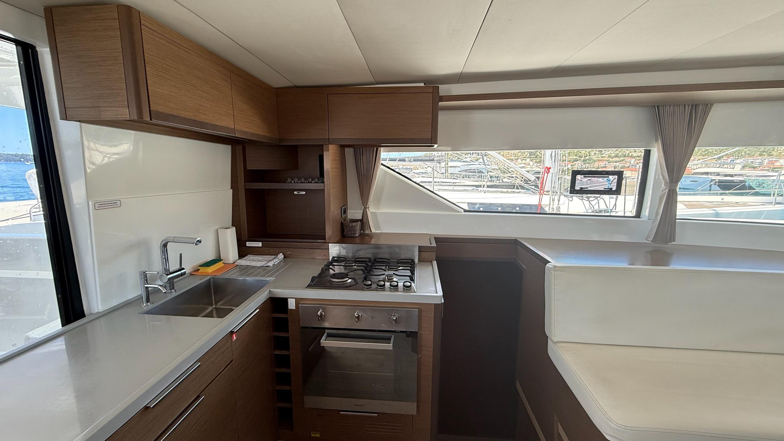 Lagoon 50, picture 23