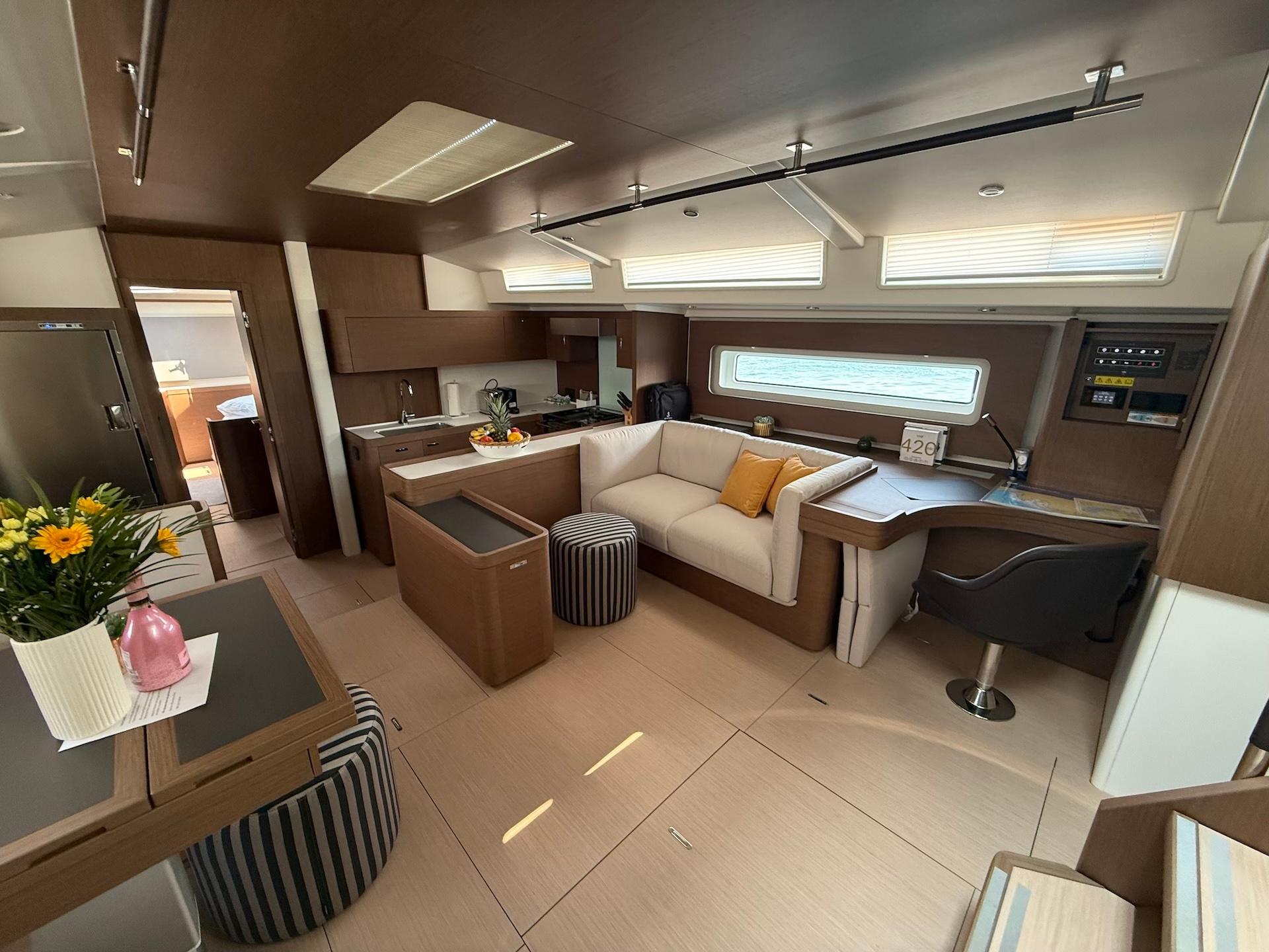 Oceanis 60 - 3 + 1 cab., picture 10