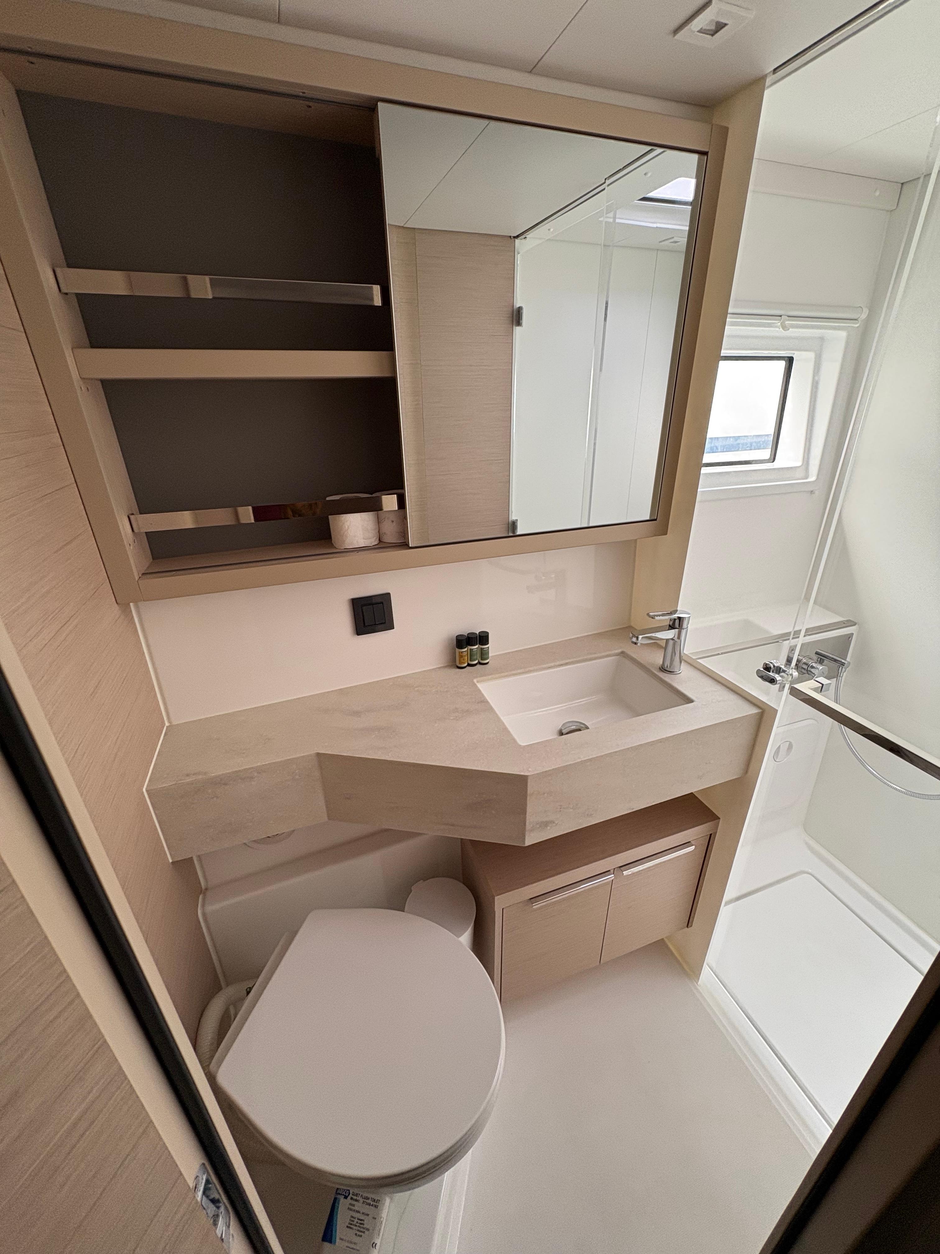 Lagoon 46 OW - 3 + 2 cab., picture 14