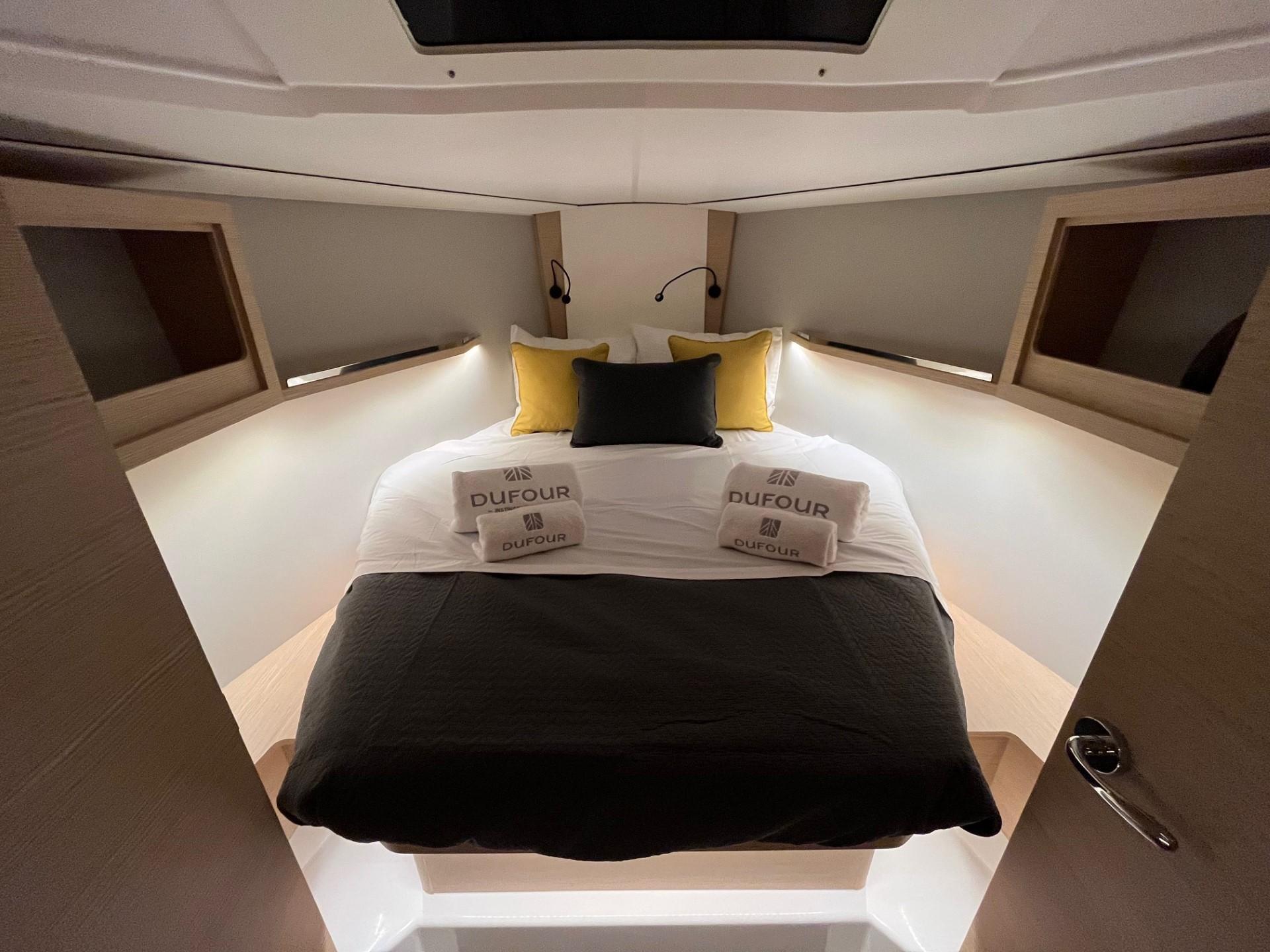 Dufour 37 - 3 cab., picture 9