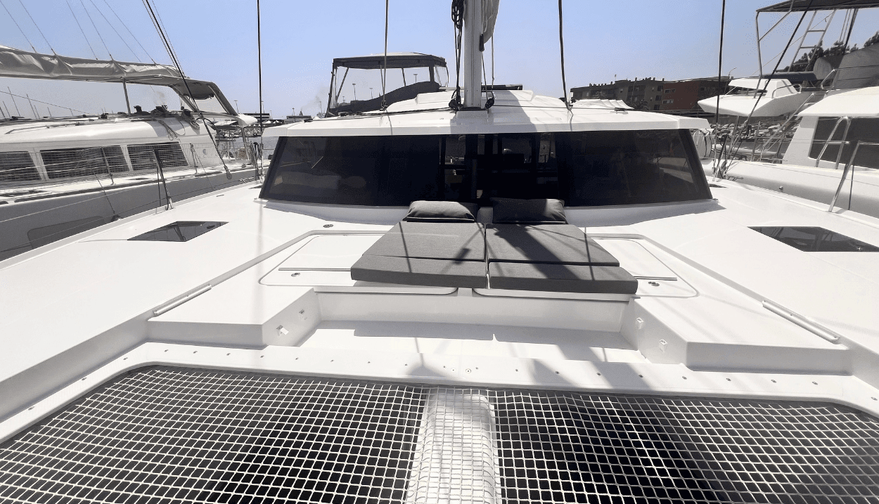 Fountaine Pajot Astrea 42 - 3 + 1 cab., picture 7