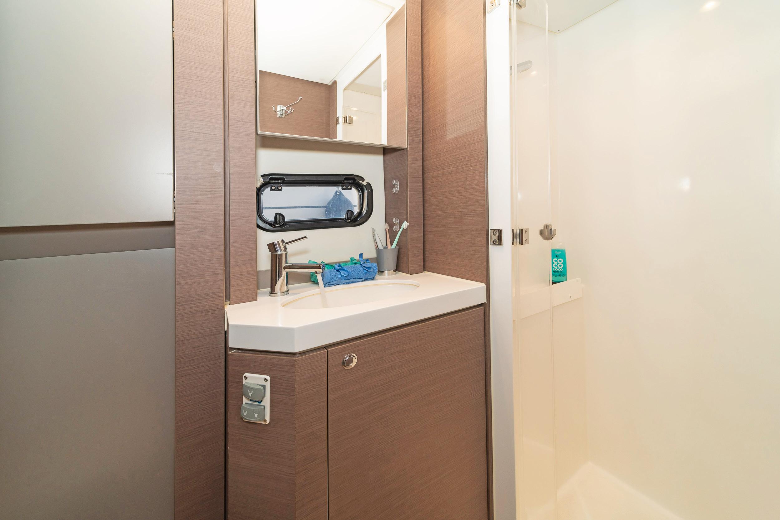 Bali 4.6 - 5 + 1 cab., picture 5