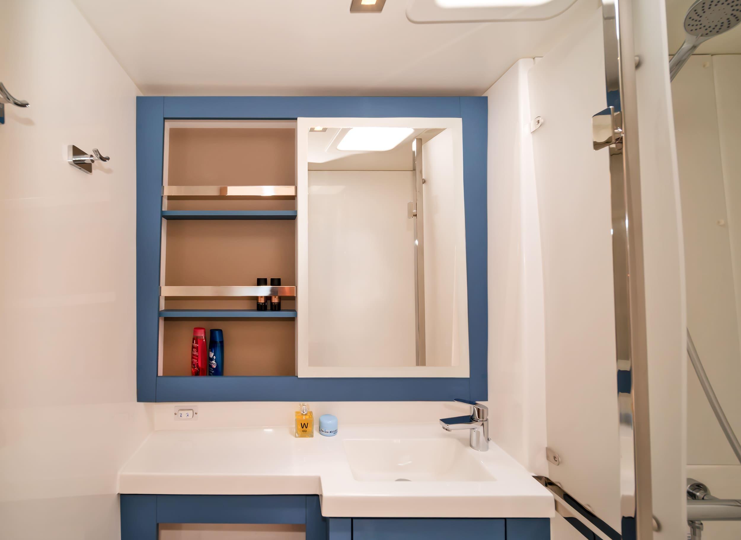 Fountaine Pajot Tanna 47 - 5 + 1 cab., picture 19