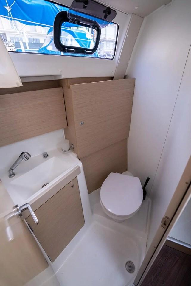 Oceanis 35.1, picture 12