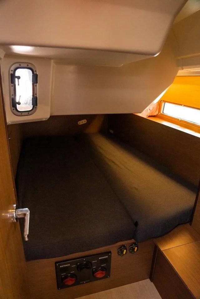 Oceanis 40.1, picture 9