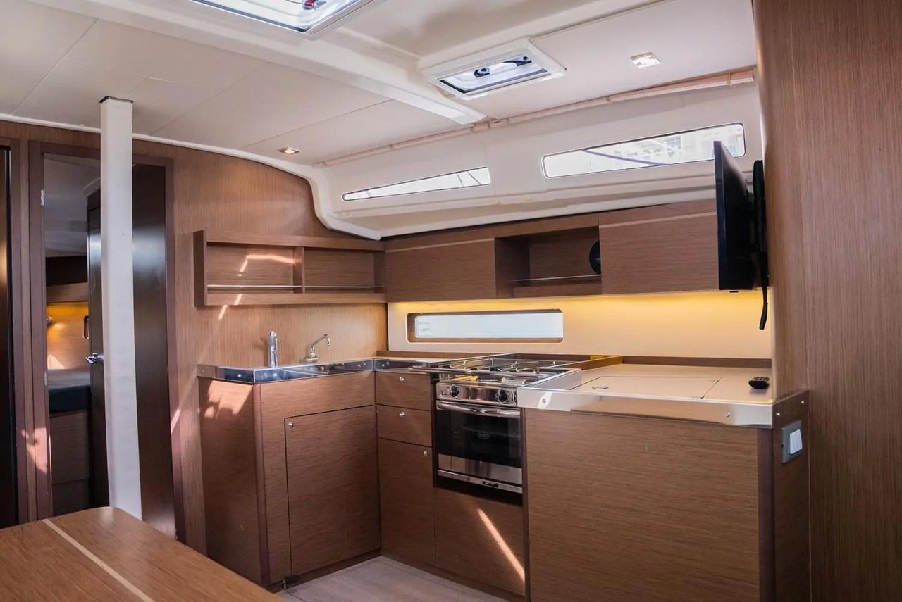 Oceanis 40.1, picture 8