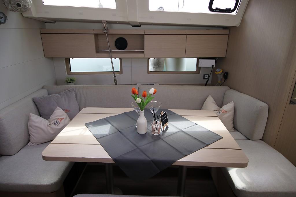 Oceanis 46.1, picture 15