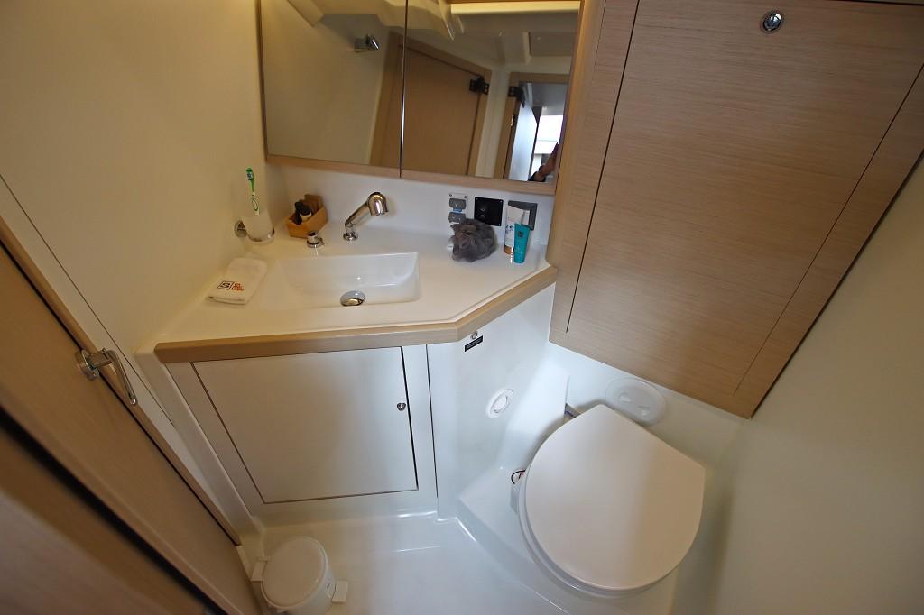 Oceanis 46.1, picture 28