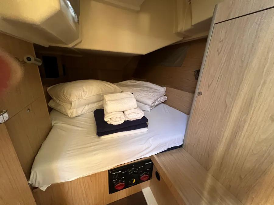 Oceanis 41.1, picture 10