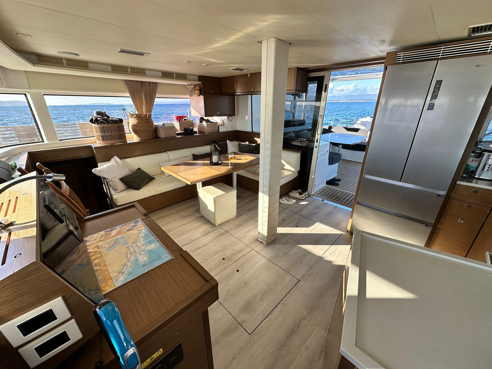 Lagoon 52 F - 6 + 2 cab., picture 6