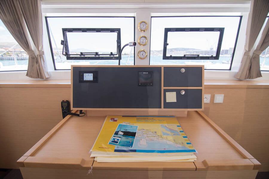 Lagoon 52 F - 6 + 2 cab., picture 11